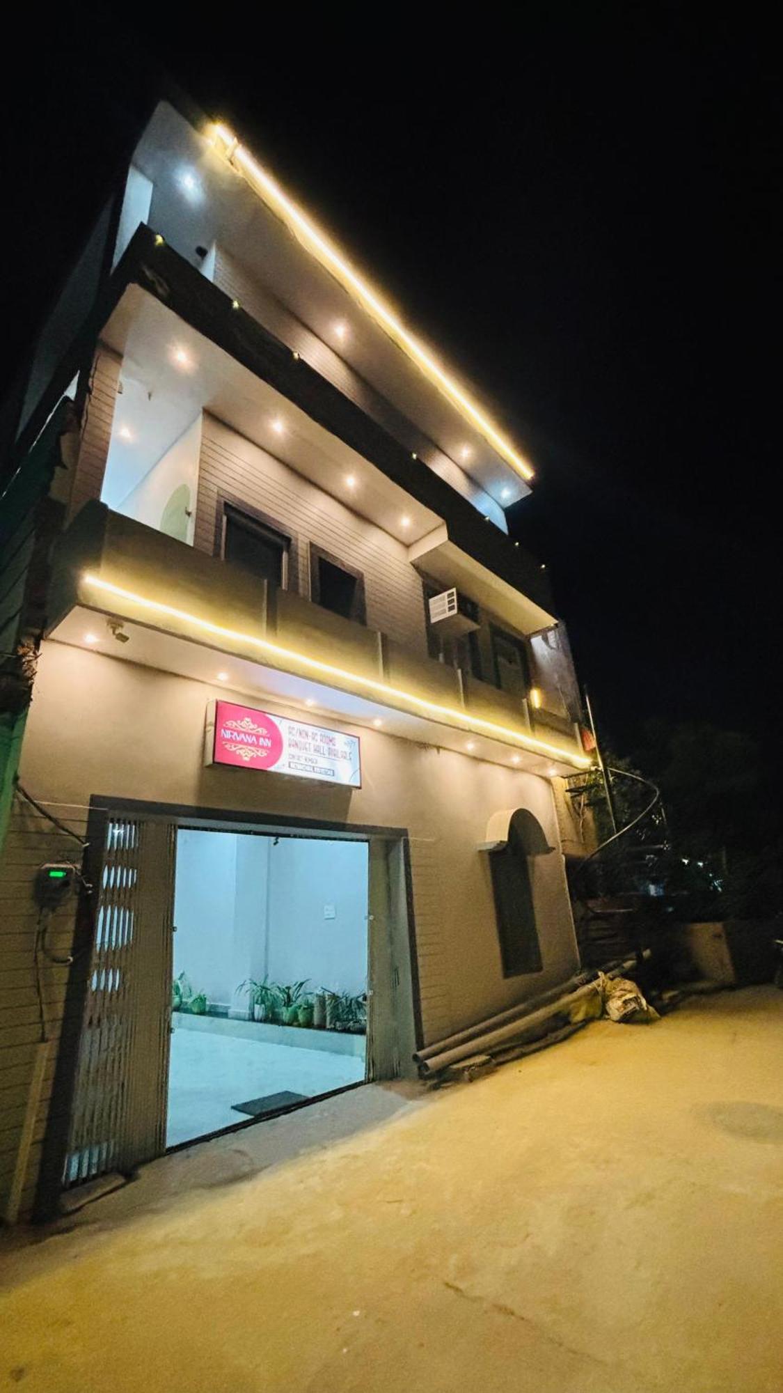 Nirvana Guest House, Near Ram Mandir * Ayodhya