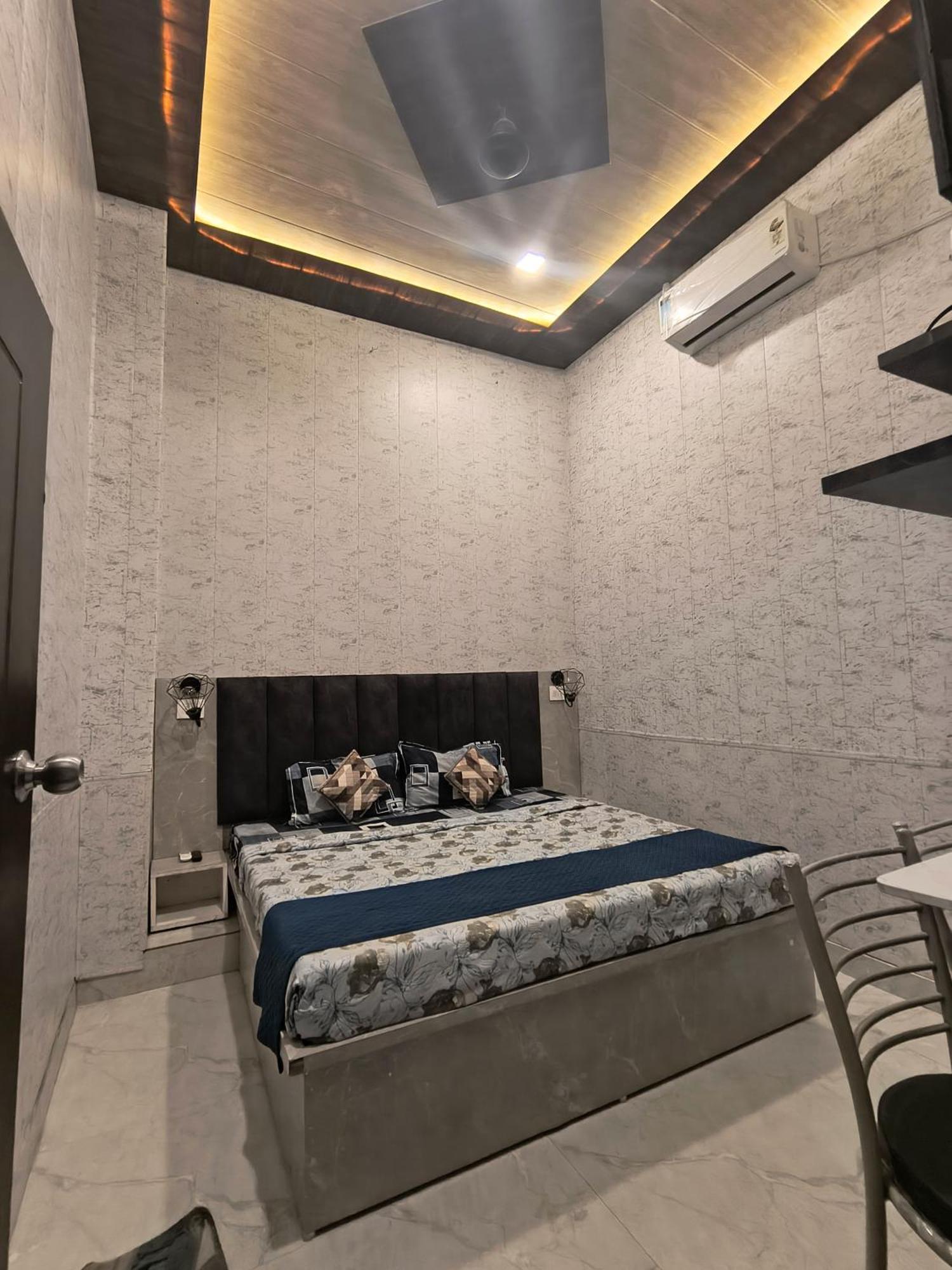 Homestay Nirvana Guest House, Near Ram Mandir *